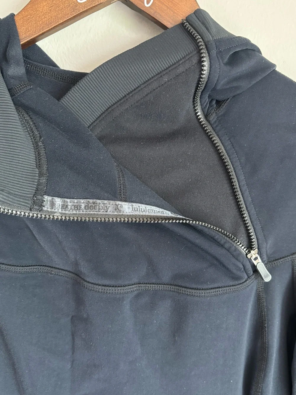 lululemon athletica Black Run Spirit quarter zip